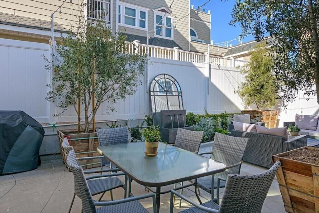 Ocean View From Private Patio, Across Street From Beach Apartment Carlsbad Bagian luar foto