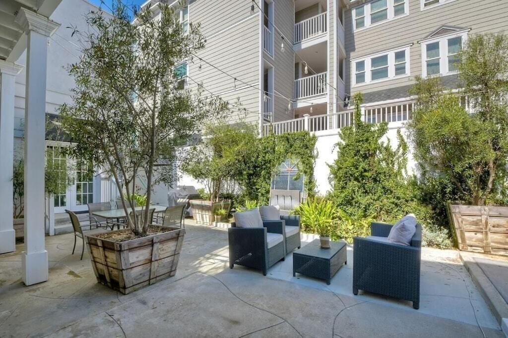 Ocean View From Private Patio, Across Street From Beach Apartment Carlsbad Bagian luar foto