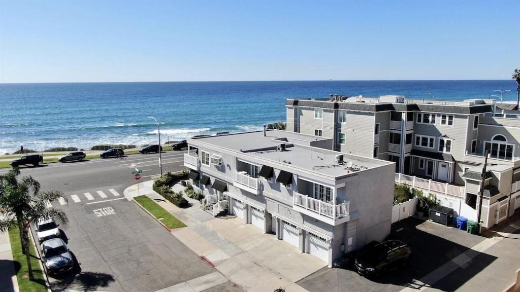 Ocean View From Private Patio, Across Street From Beach Apartment Carlsbad Bagian luar foto