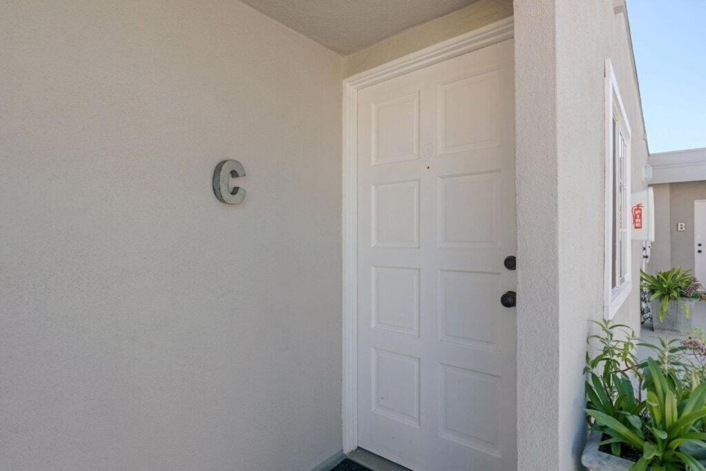 Ocean View From Private Patio, Across Street From Beach Apartment Carlsbad Bagian luar foto